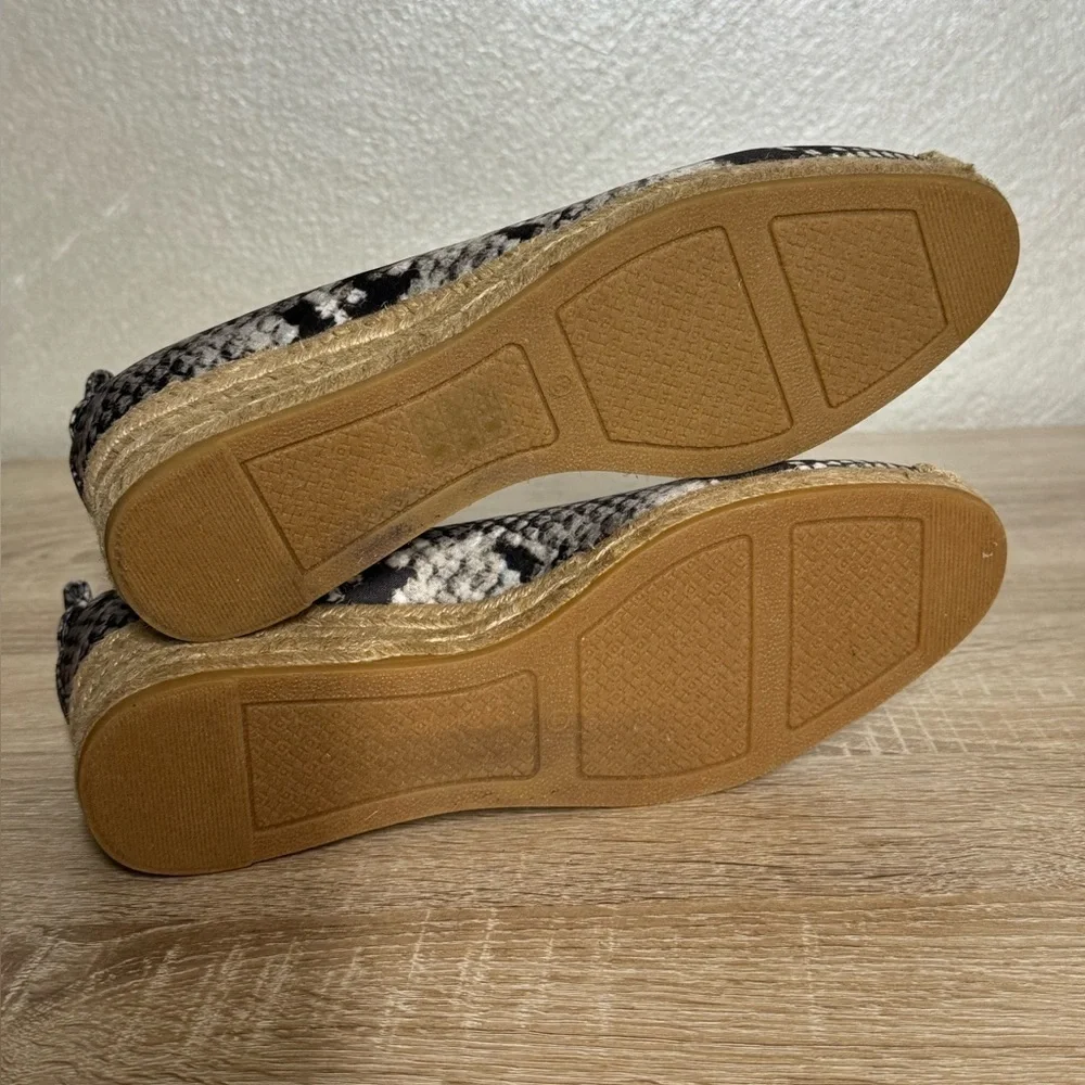 Tory Burch missing ankle