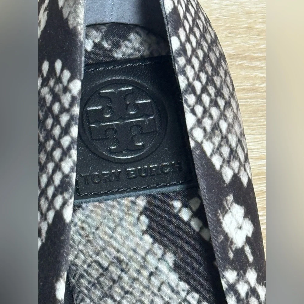 Tory Burch missing ankle