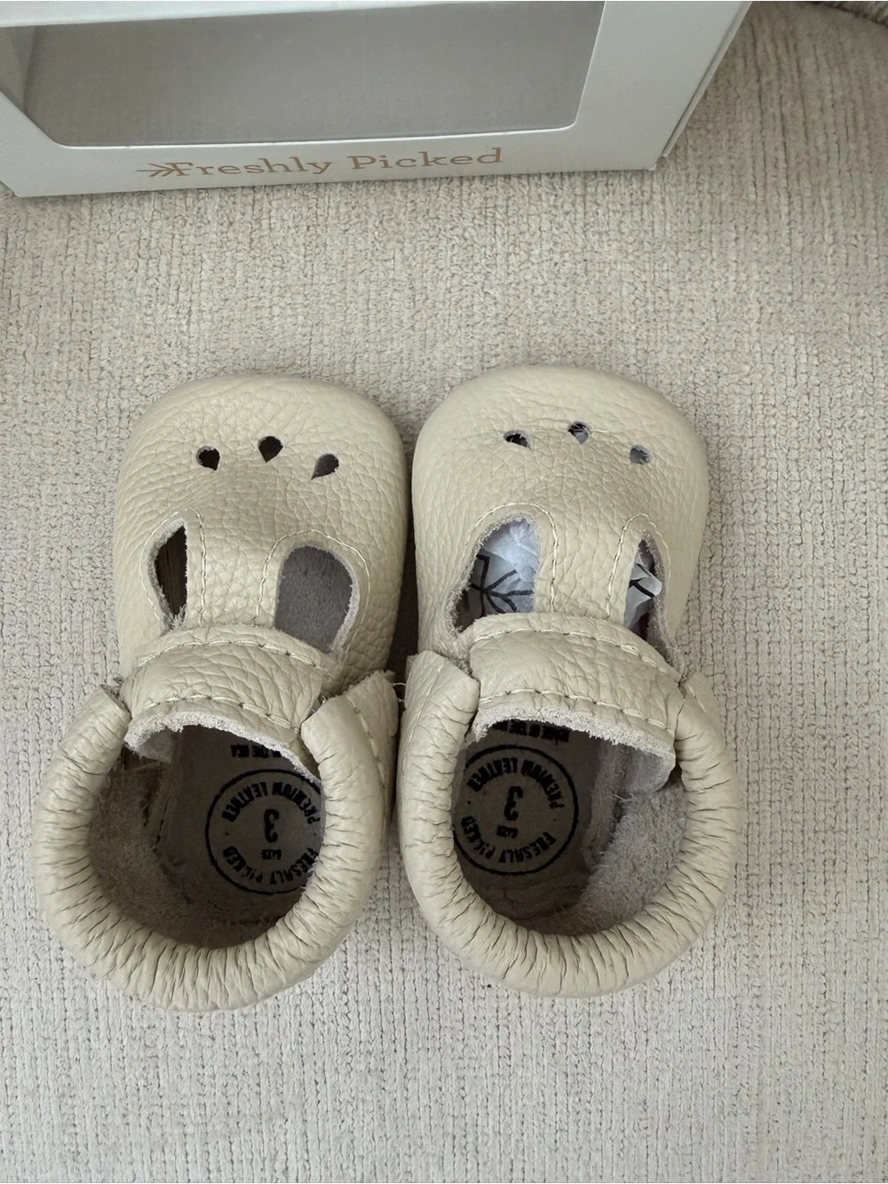 Freshly Picked Cream Leather Baby Moccasins Size 3