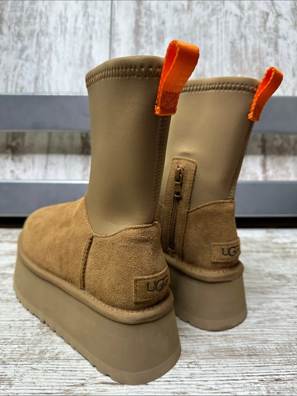 UGG store return