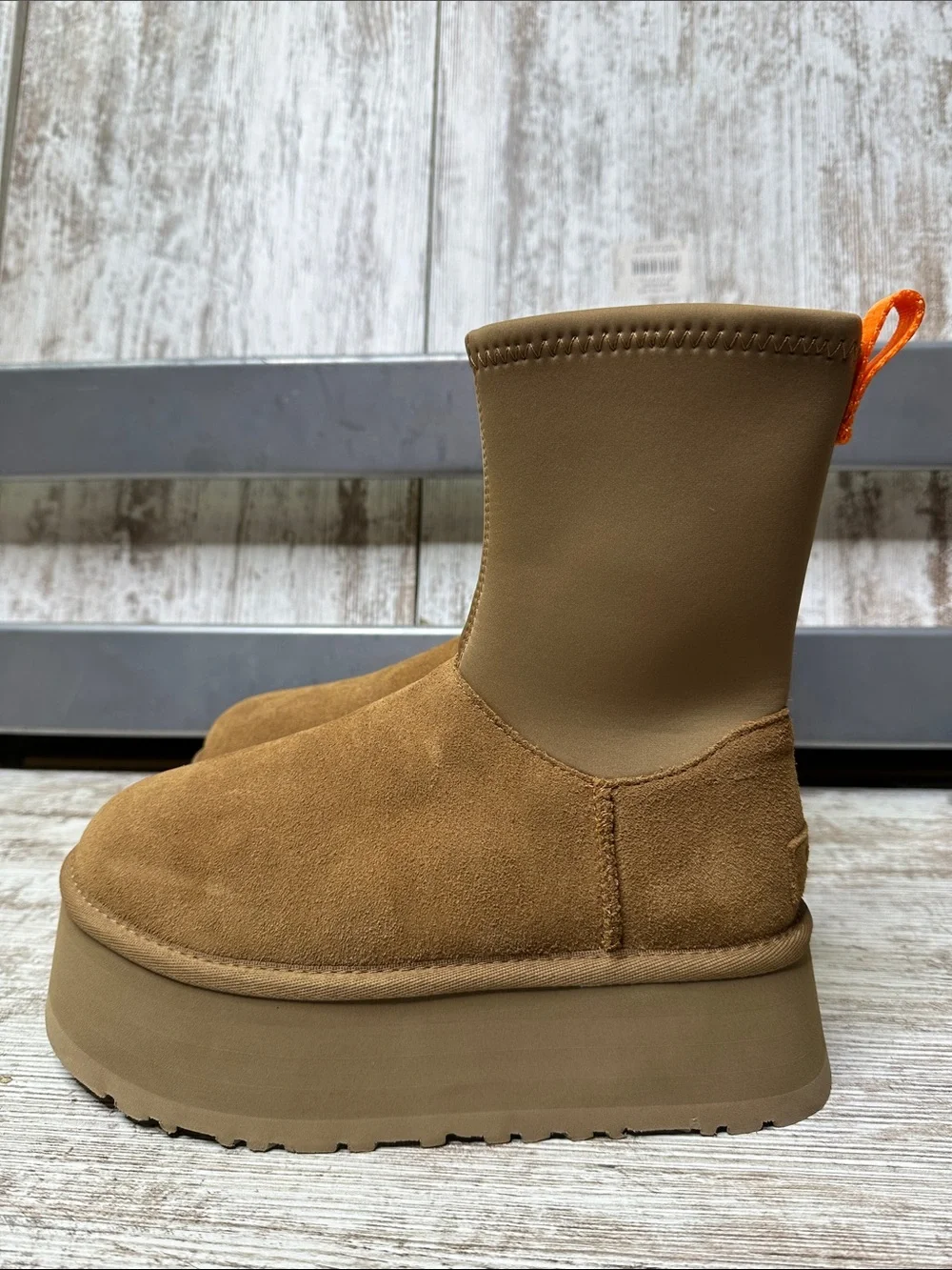 UGG store return