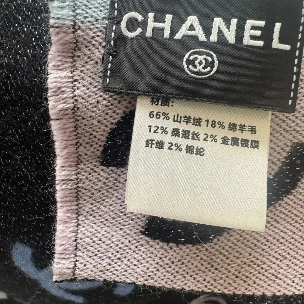 CHANEL authentic new