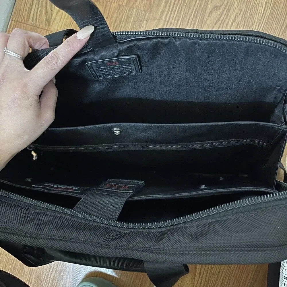 Tumi alpha expandable