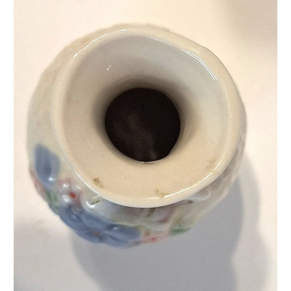 Unbranded vintage miniature