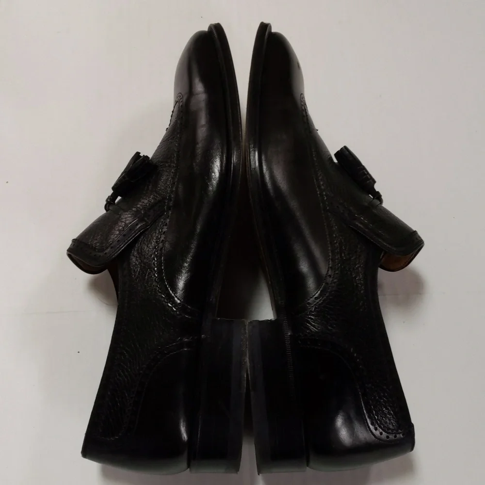 E.T. Wright tassel leather loafer. Size 9.5 EE