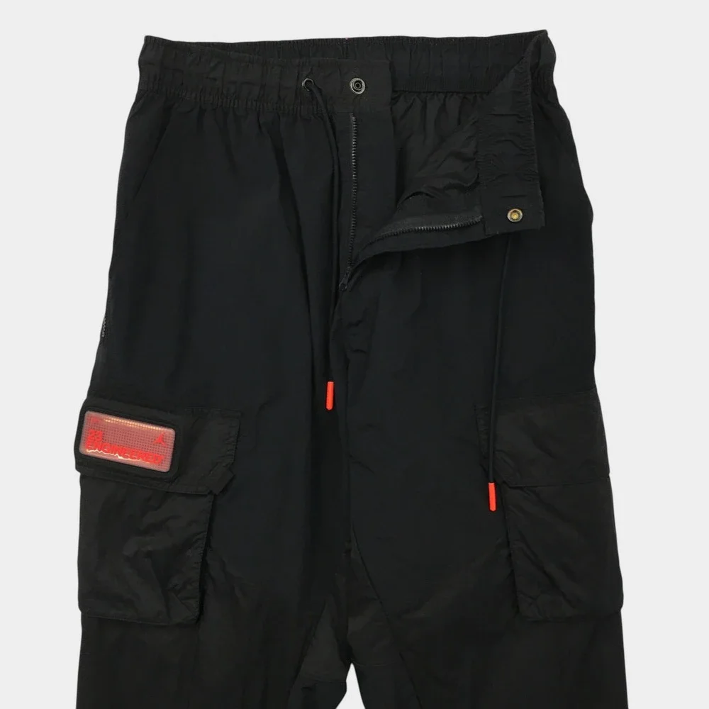 Jordan 23 Engineered Mens Black Nylon Cargo Pants Standard Fit Size M CK9167-010