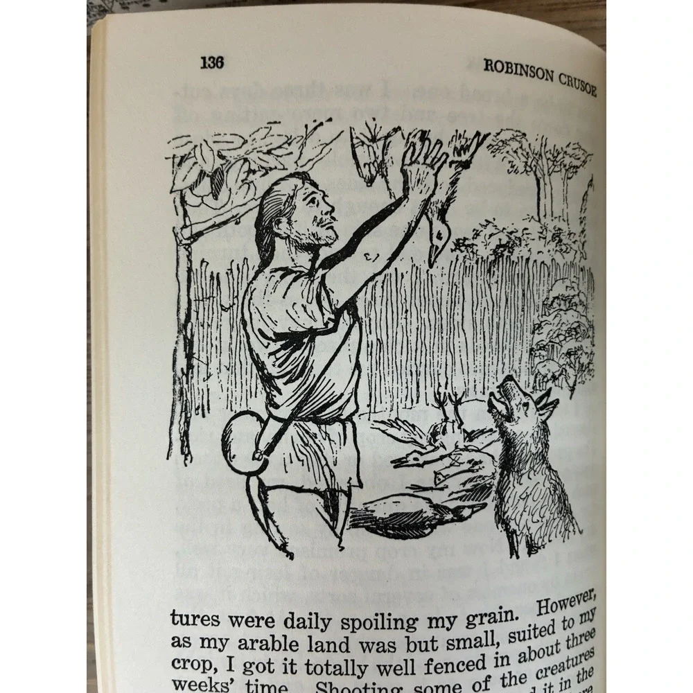 VTG Robinson Crusoe Hardcover Book Children's Classics Illustrated‎ Edition