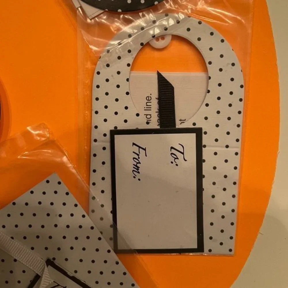 N/A wine tags