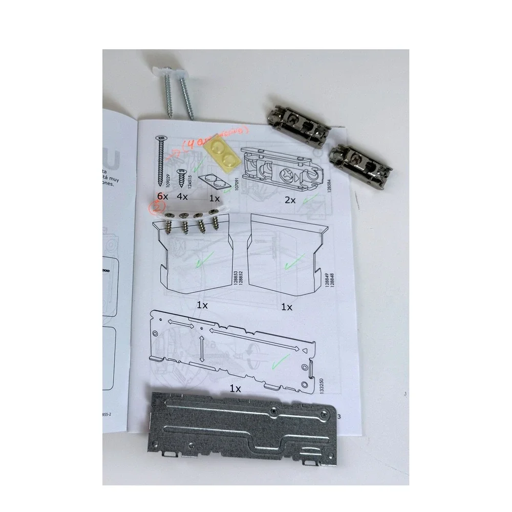 IKEA utrusta hinge