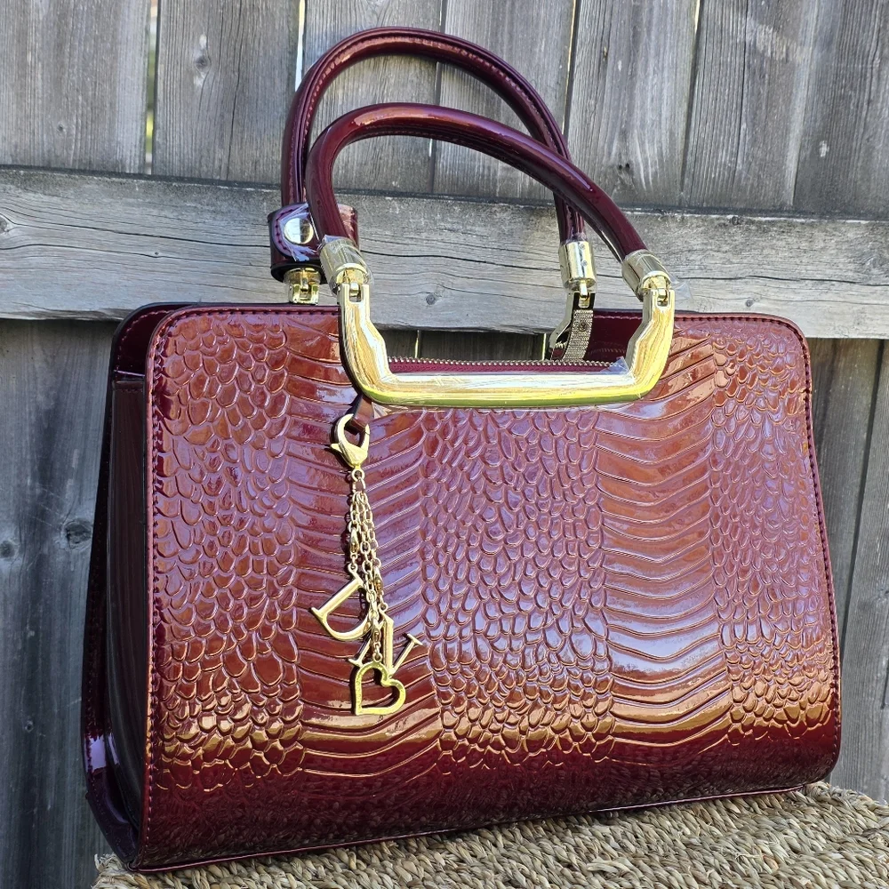 The Danbury Mint Ruby Red Leather Croc Pattern Handbag And Wallet Burgundy