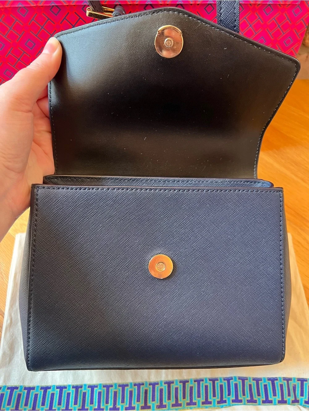 Tory Burch authentic beautiful
