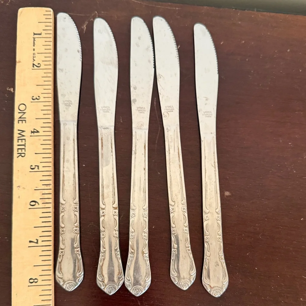 Vintage Set of 5‎ Stainless Utica China Butter Knives 8” L