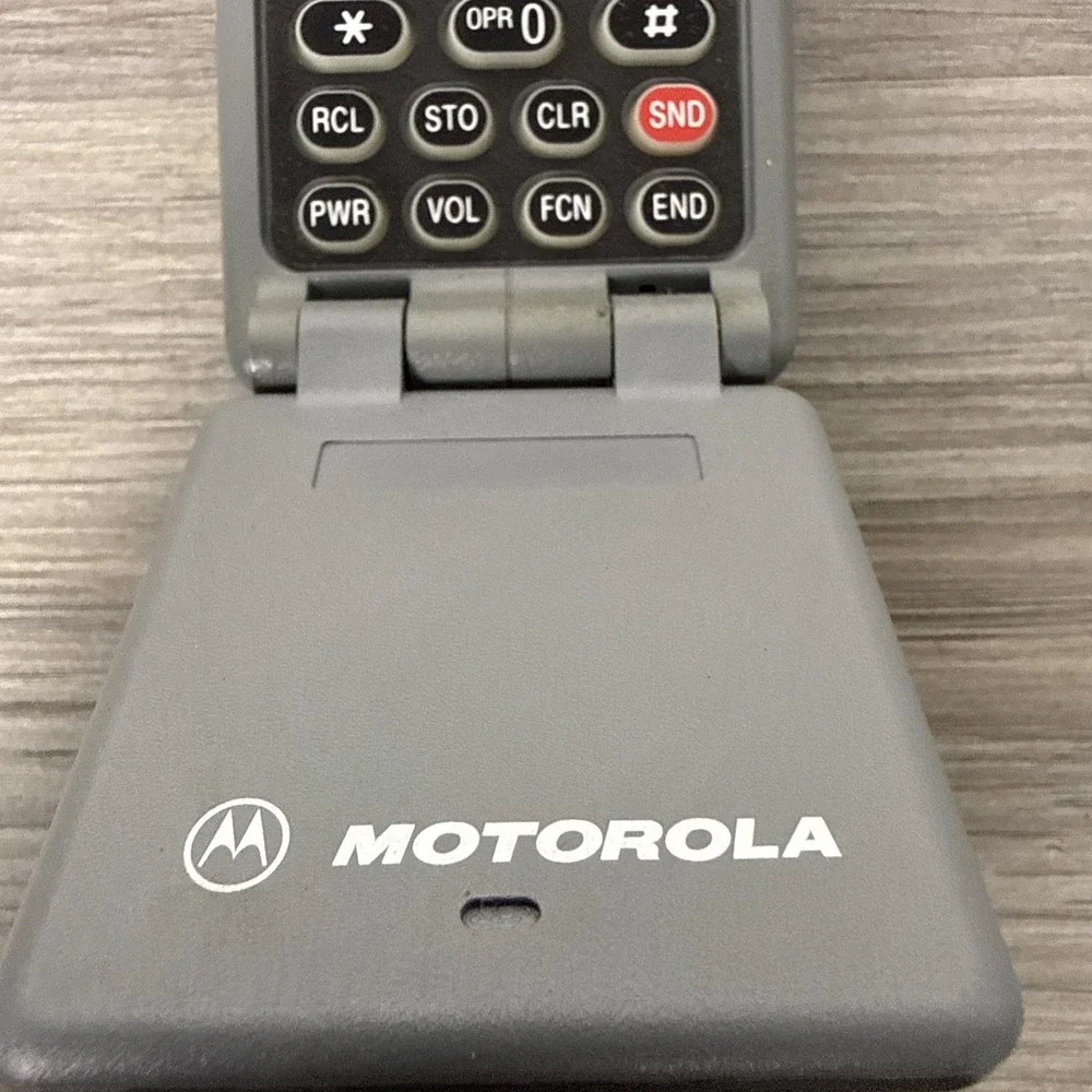 Motorola microtac 650