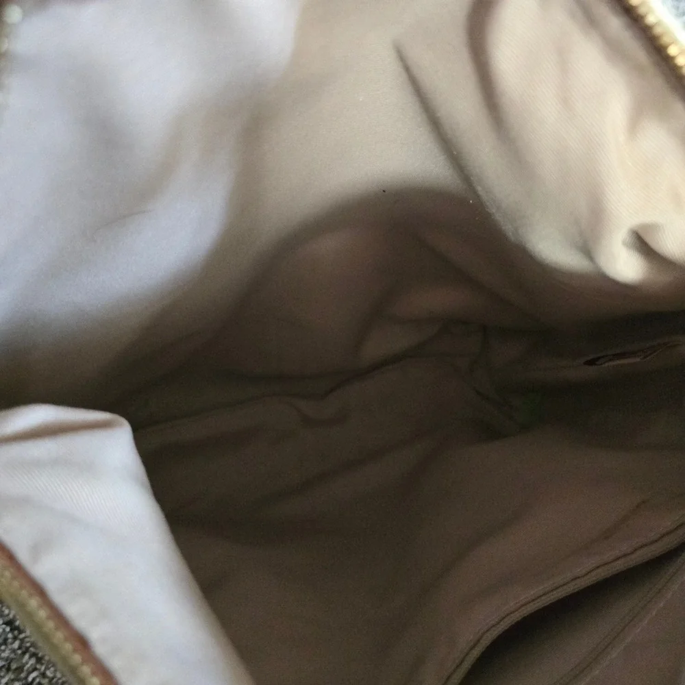 Dooney & Bourke Hobo Bag Womens Large Cream Tan All Weather Leather Vintage