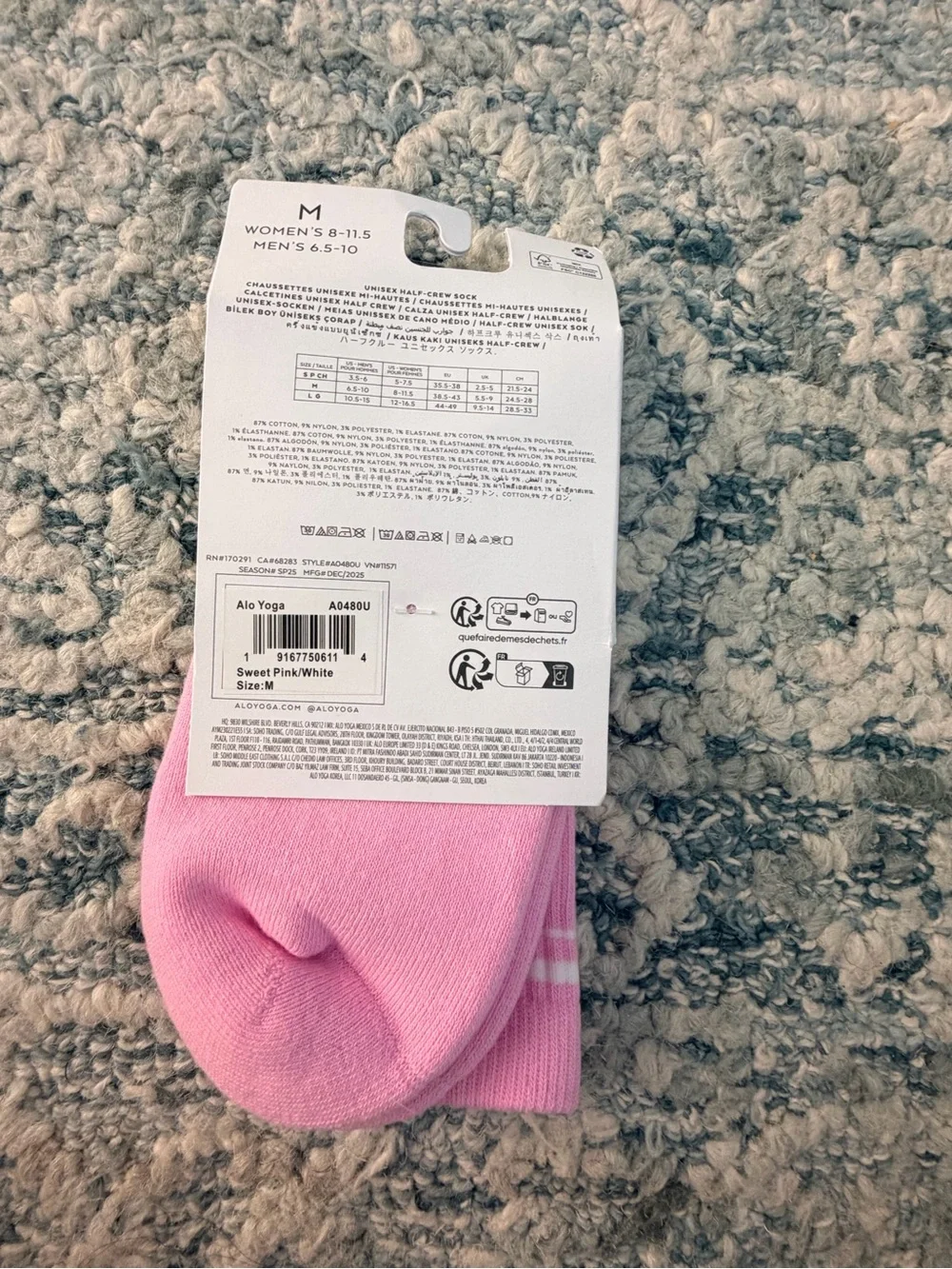 ALO Yoga nwt authentic