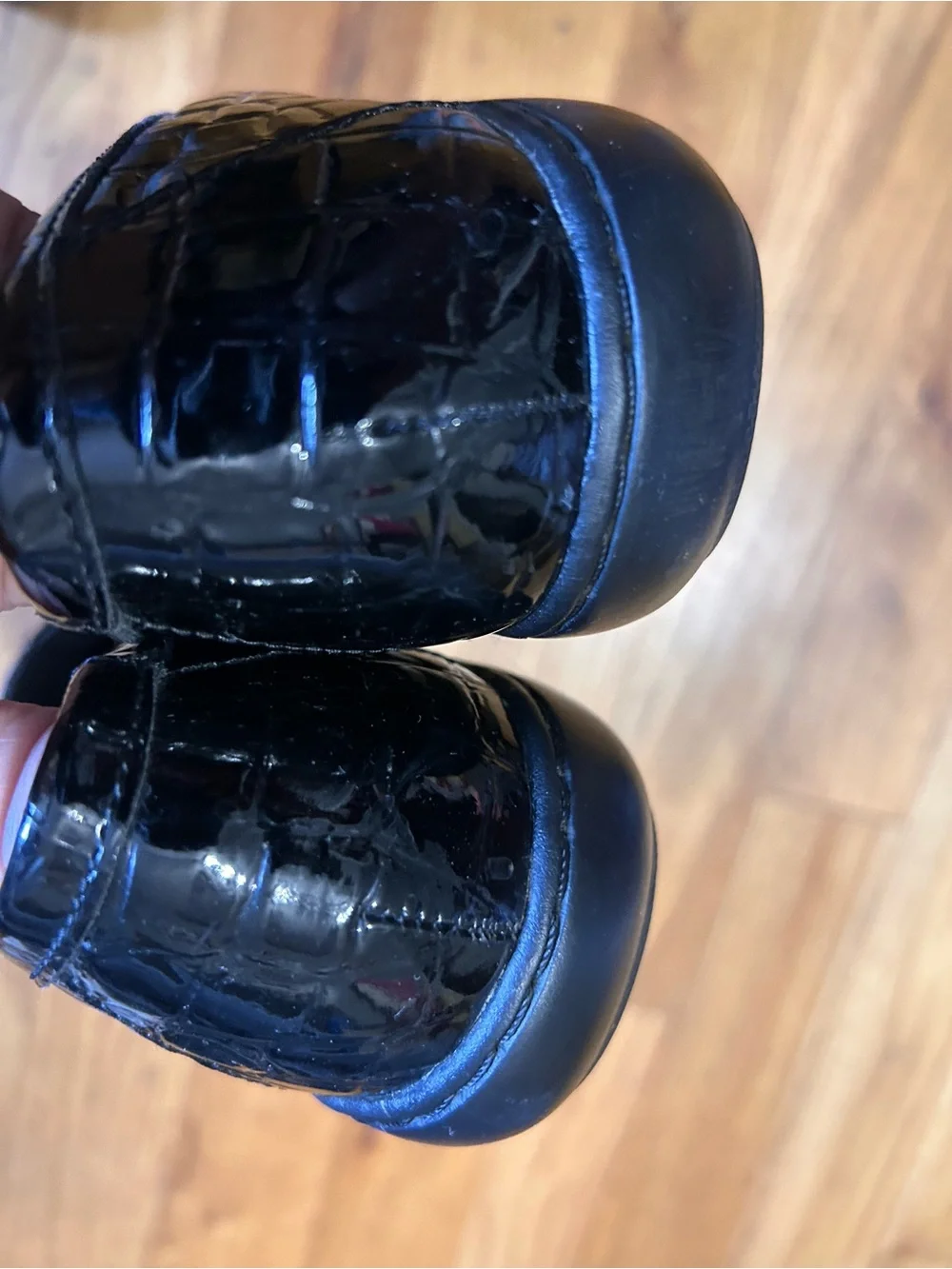 Clarks Women's Black Croc Embossed Patent Leather Loafers Slip On Low Wedge s 10