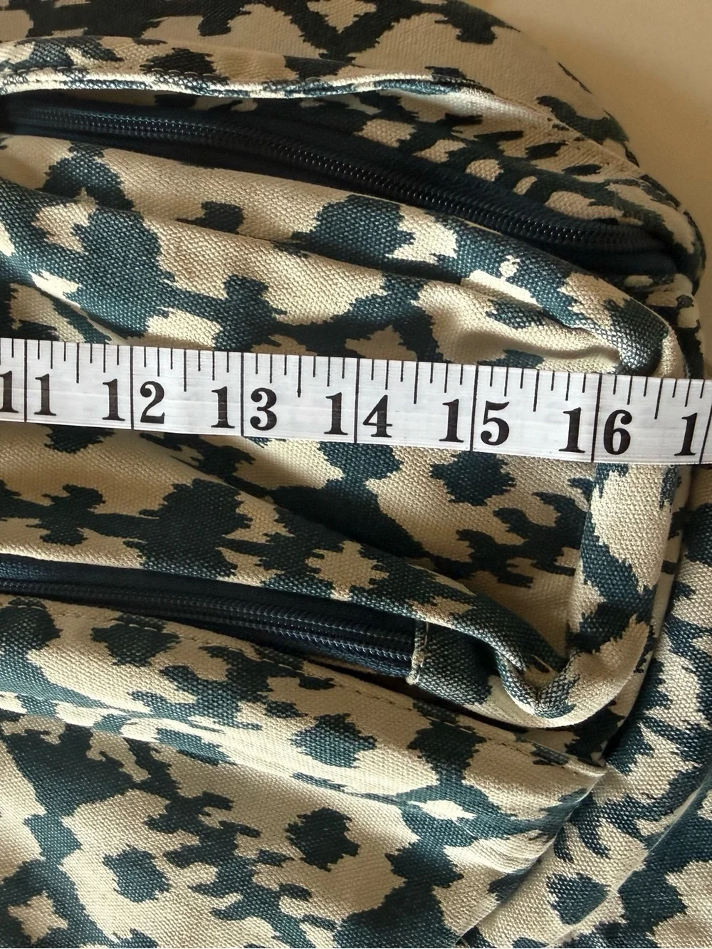 Kavu sling backpack