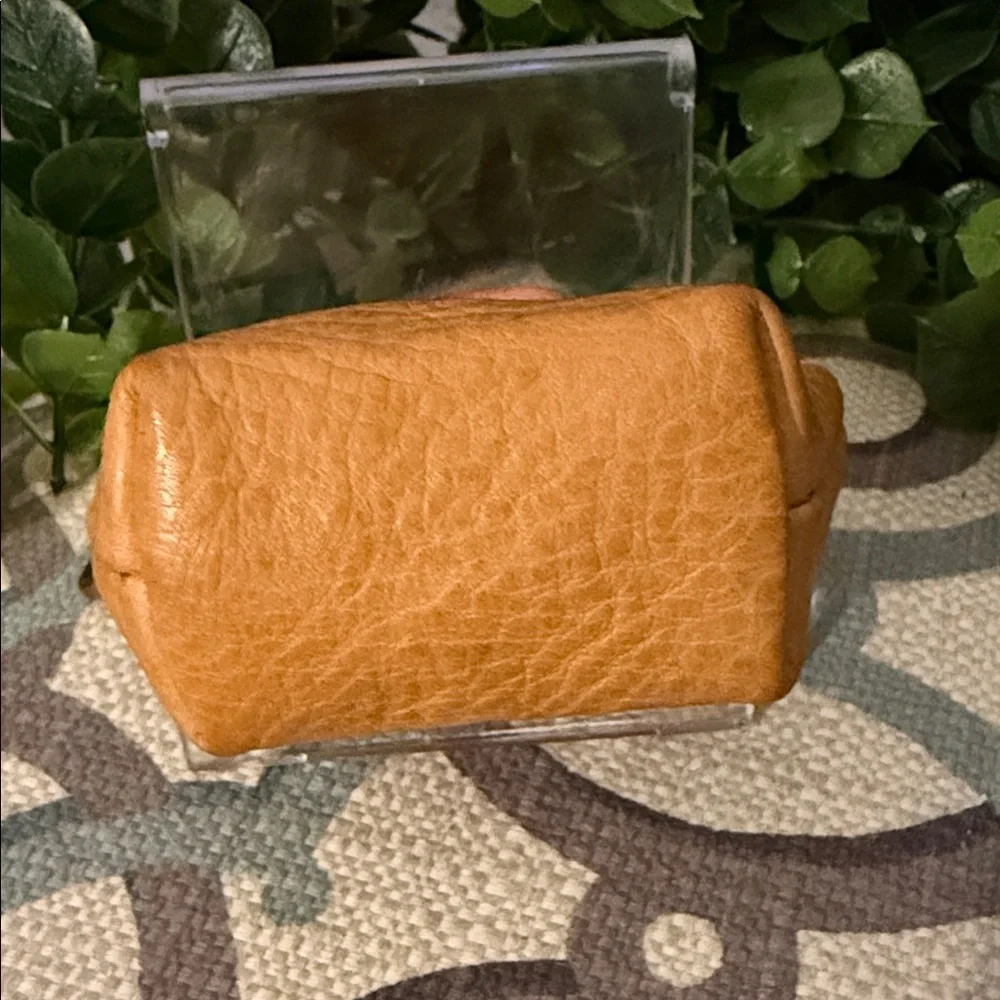 N/A miniature leather