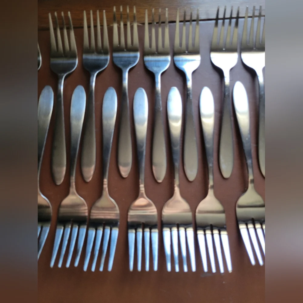 Antique Oneida 12-08 (1908) Silver Plated Silverware - 24 Forks