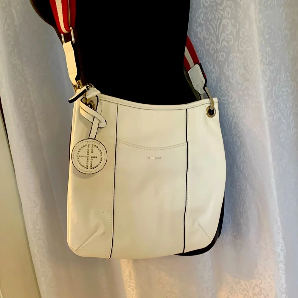 GIANI BERNINI White Crossbody Bag with Silver Hardware