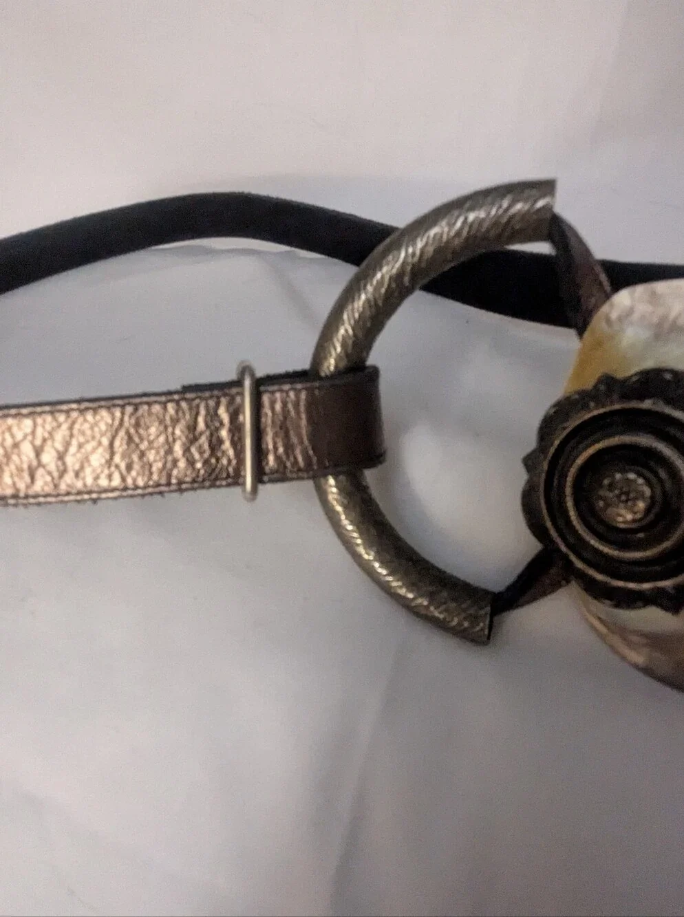 Women's Metallic Bronze Leather Statement Belt Mother Of Pearl Shell Rosette Buc