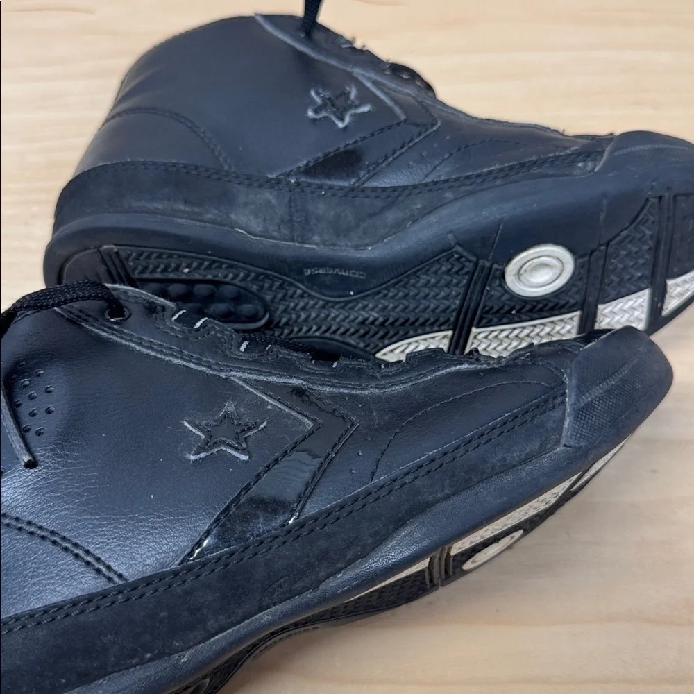 Converse black mid