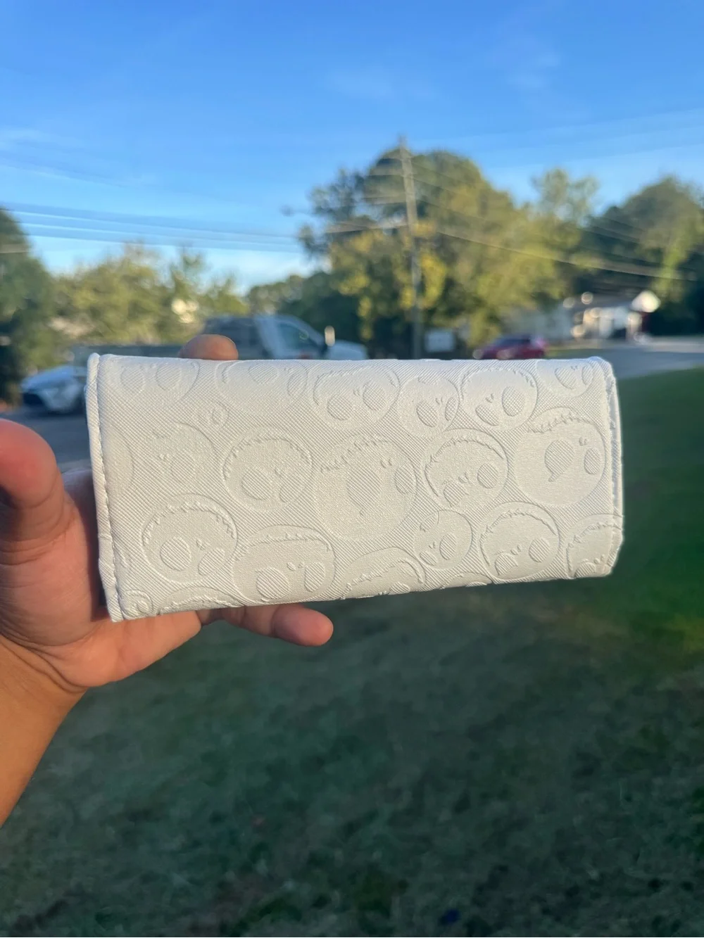 N/A stylish white