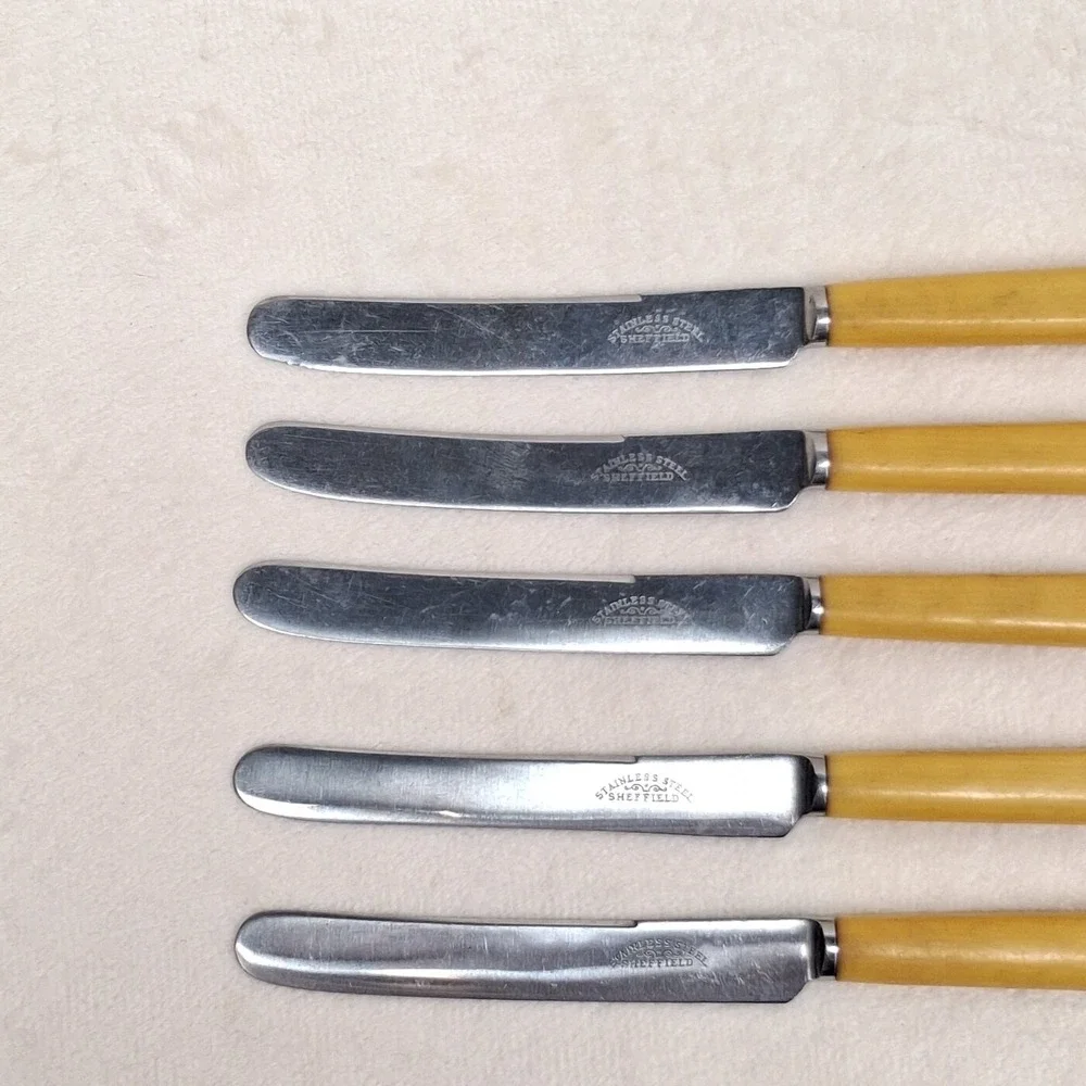 Vintage Sheffield Stainless Butter Knives Butterscotch Yellow Set of Five (2)