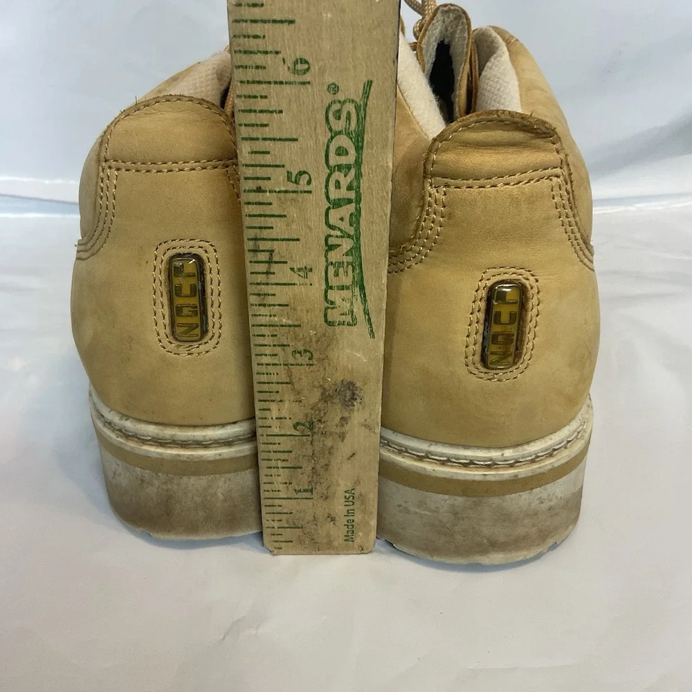 Lugz chukka boots