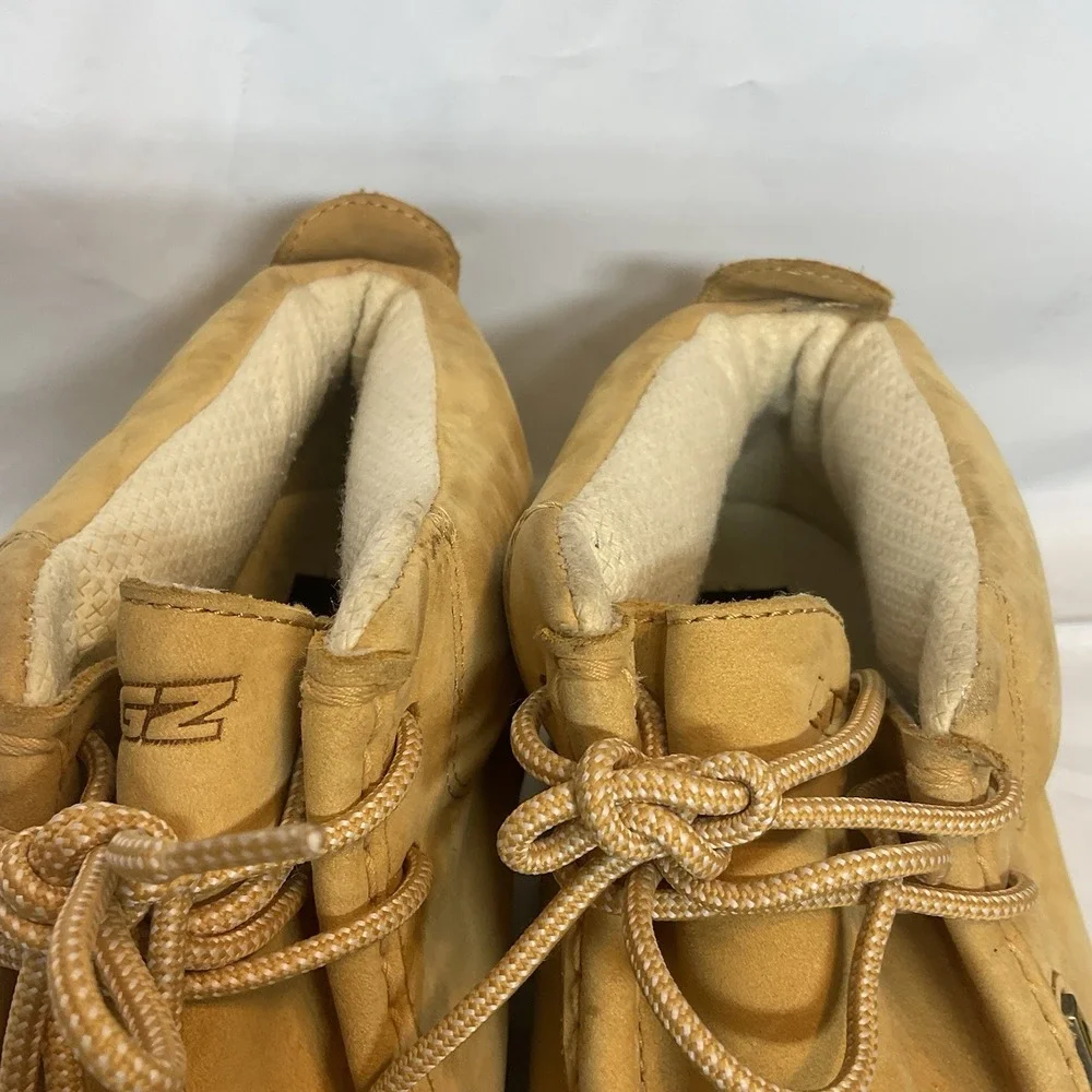 Lugz chukka boots