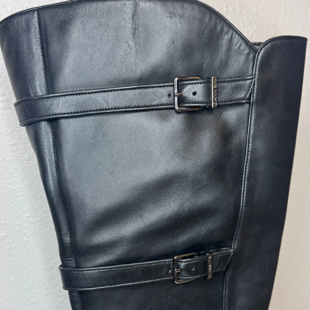 Gianni Bini leather sleek