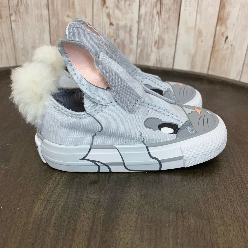 Converse pull slip