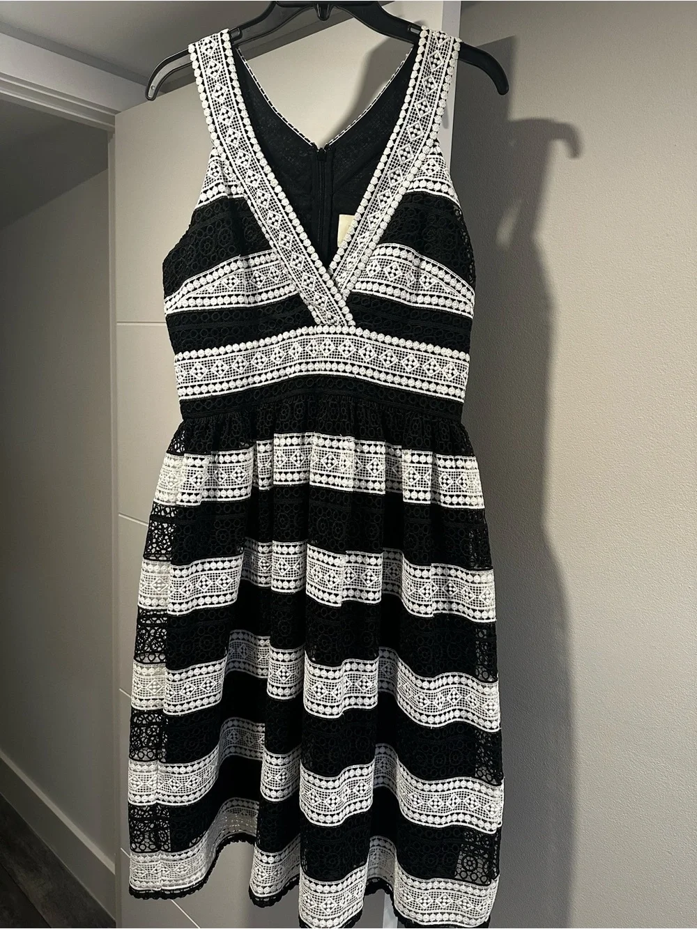 Kate Spade New York Black & White Lace Fit & Flare Midi Dress Size 8