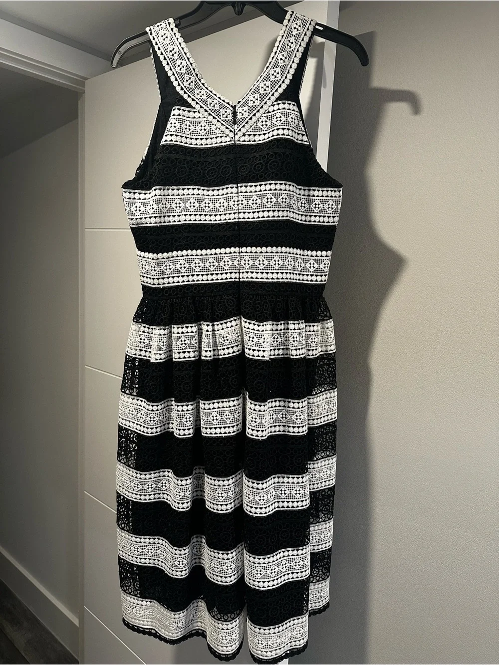 Kate Spade New York Black & White Lace Fit & Flare Midi Dress Size 8