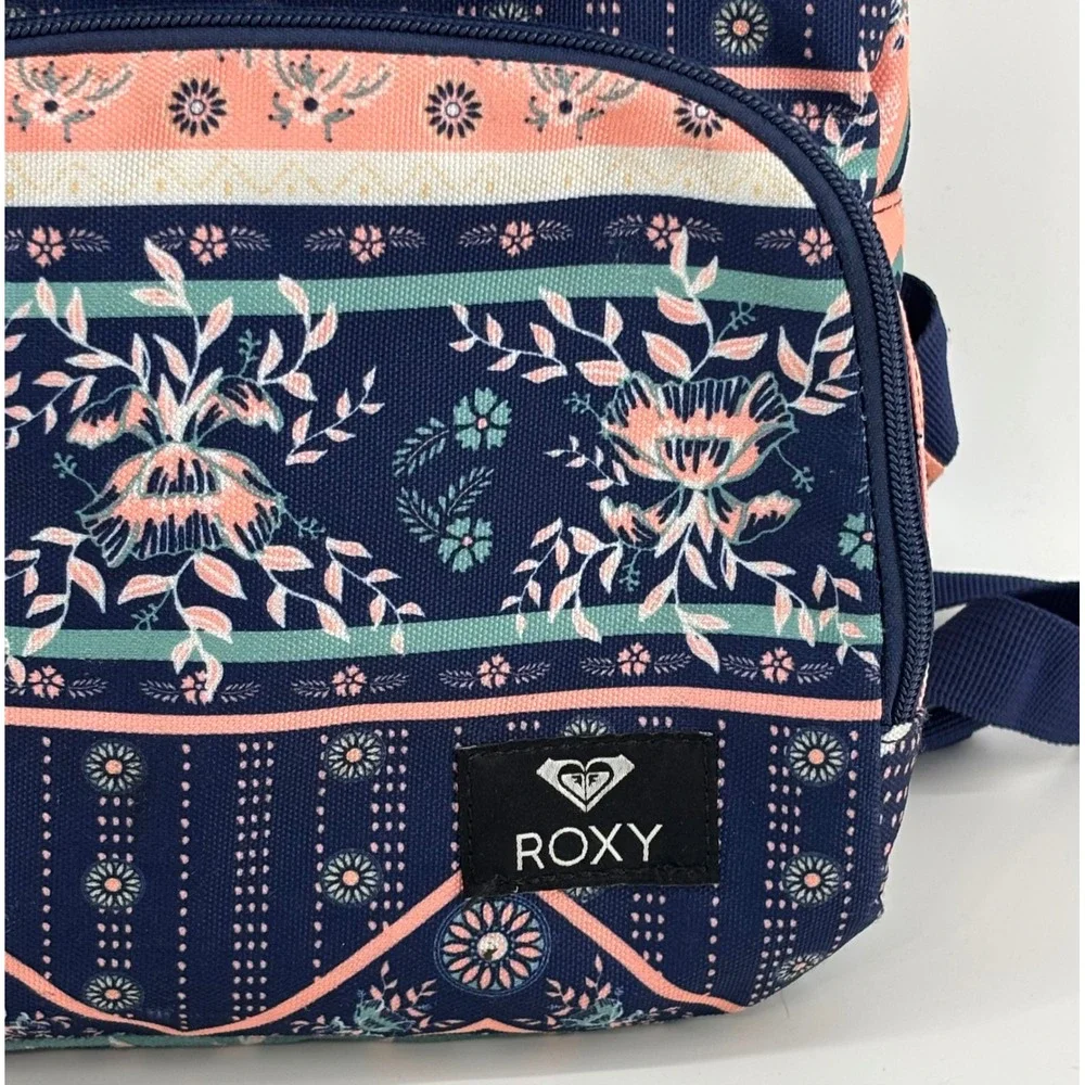 Roxy small canvas