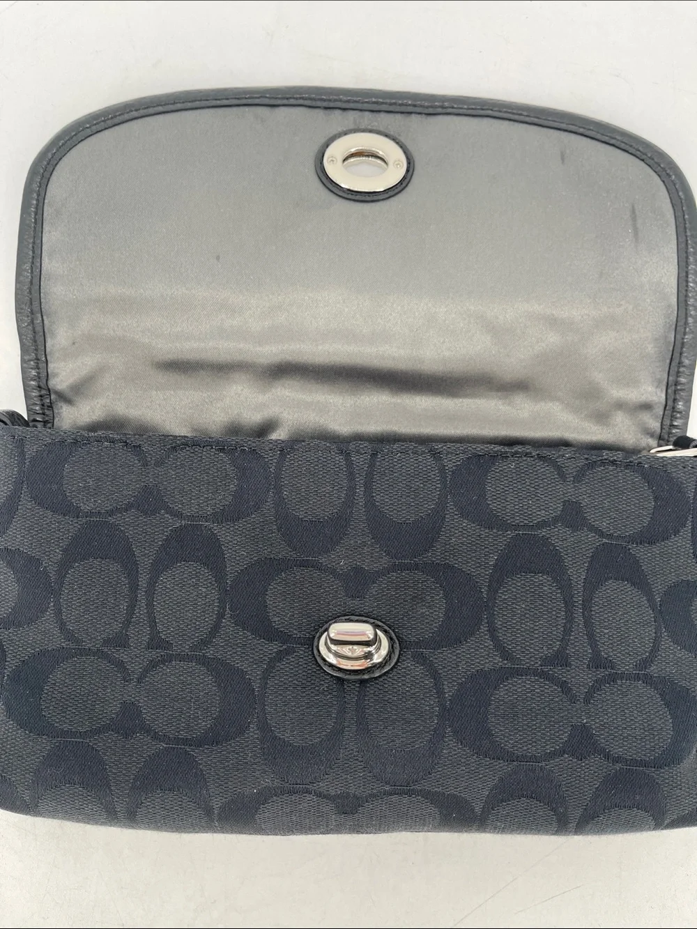 Vintage Coach Signature Black Canvas Turn-Lock Wristlet/Clutch