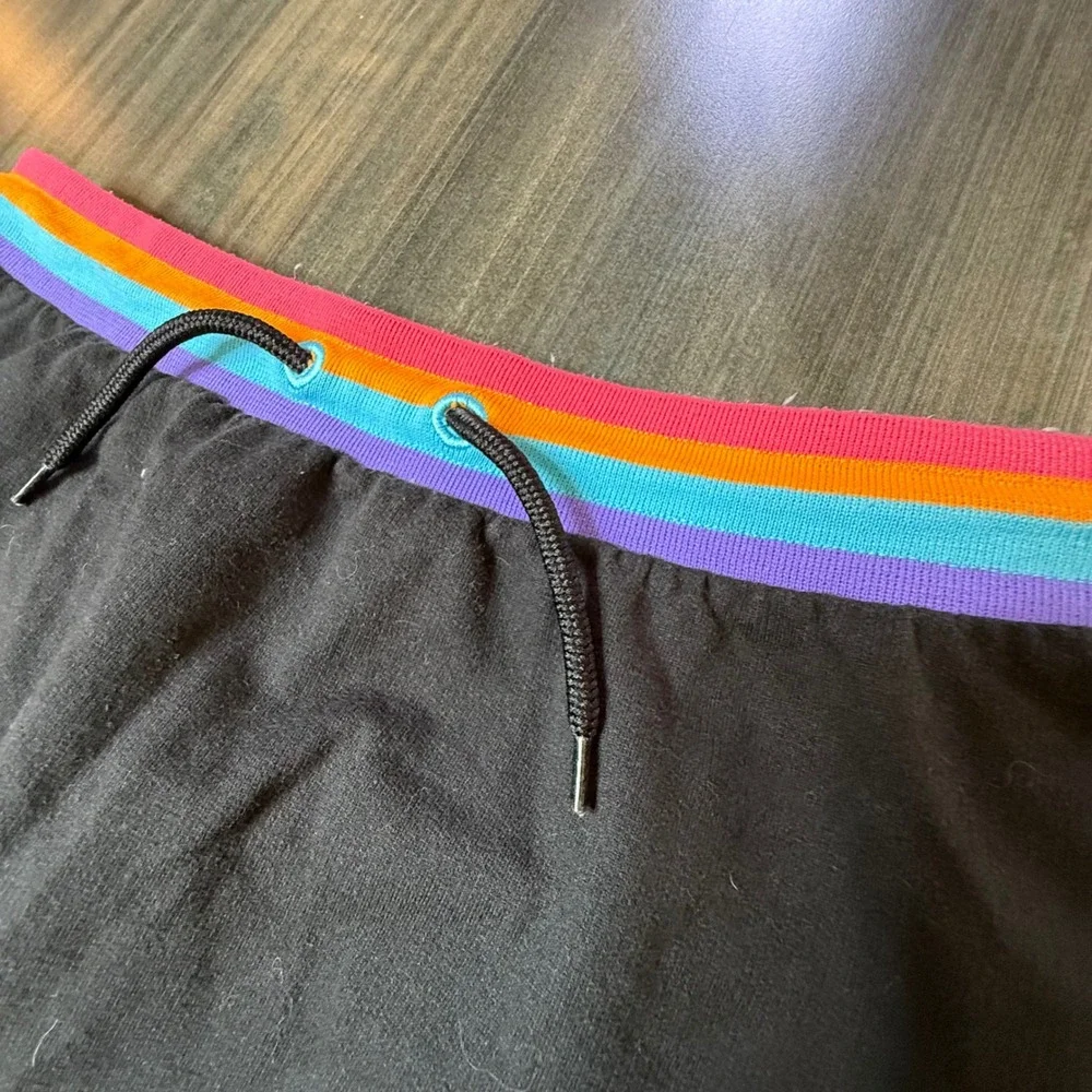 Converse striped iconic logo