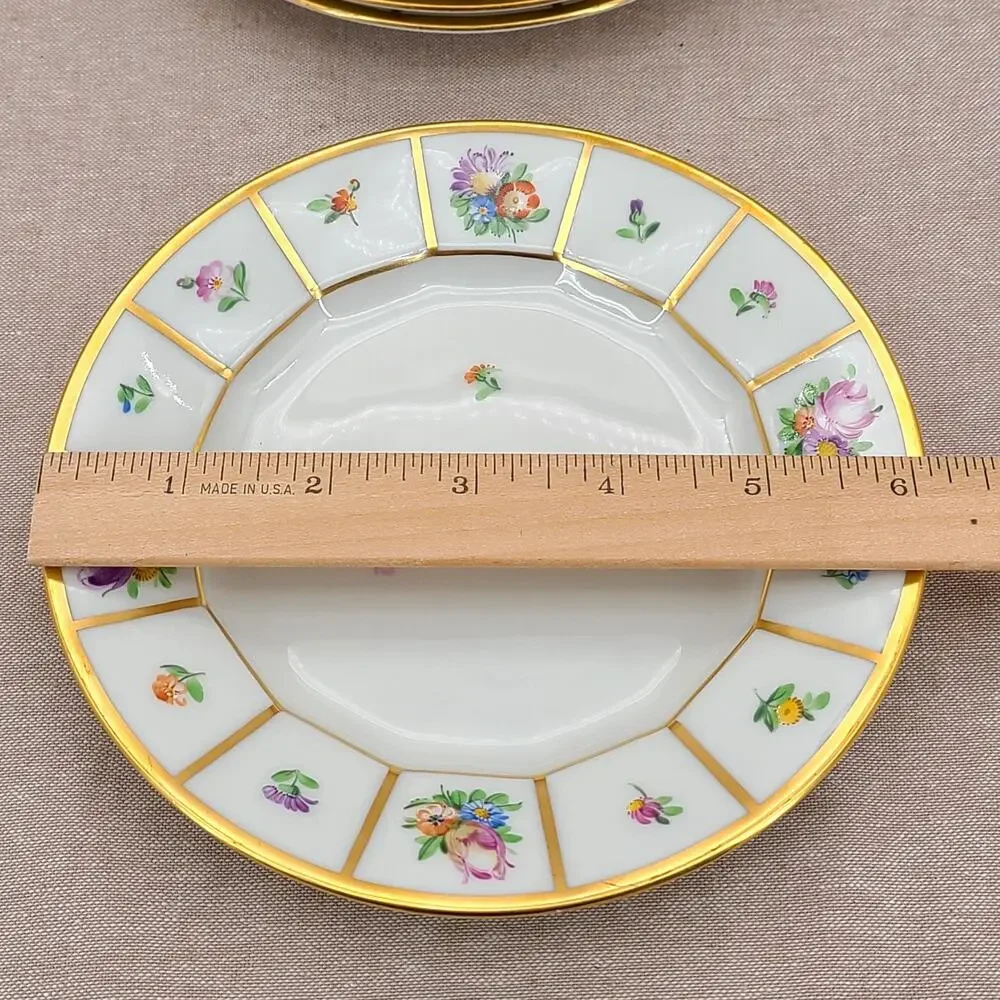 4 pcs - Royal Copenhagen 'Henriette' 6.25 Inch Bread & Butter Plates #444-8553