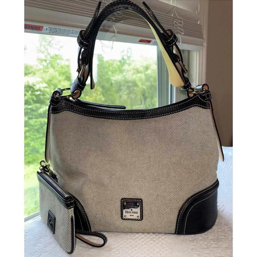 Dooney & Bourke Black Ivory Purse Hobo Shoulder Bag Purse‎ w/ Wristlet