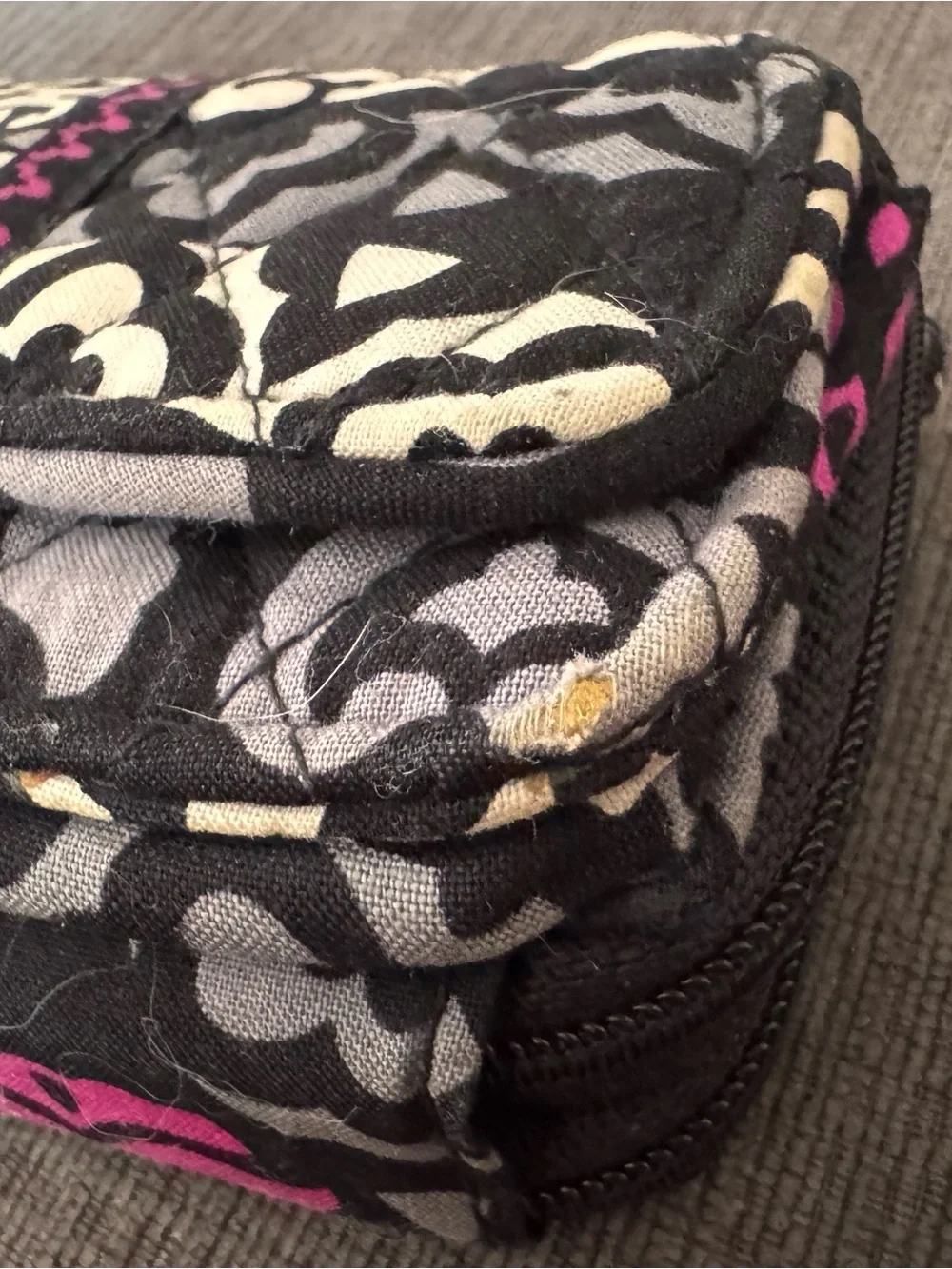 Vera Bradley compact quilted