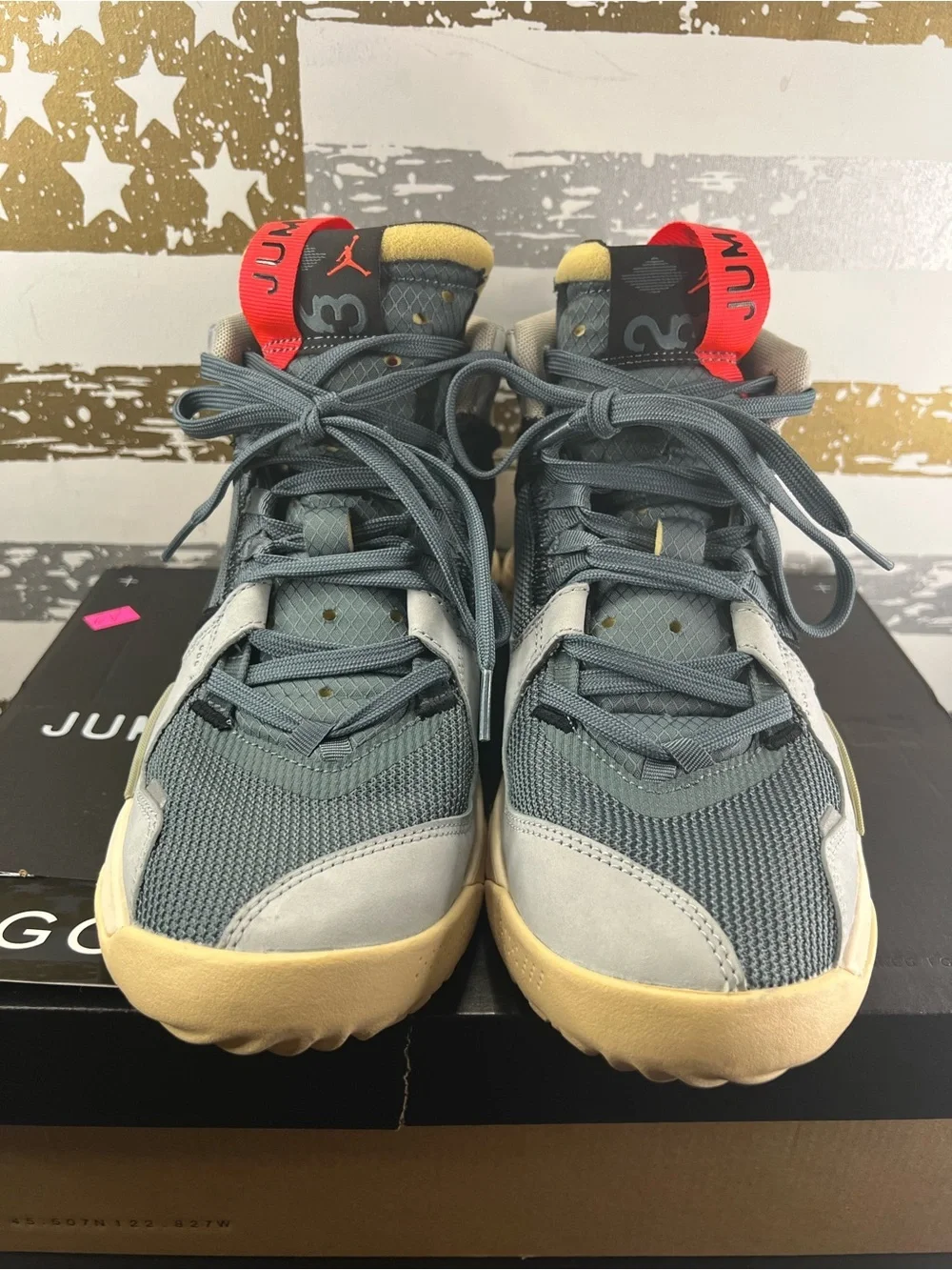 Jordan Delta Mid