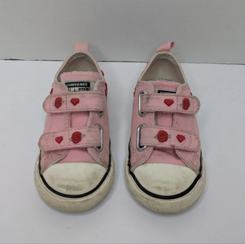 Converse Rose Heart Embroidered Sneaker 6T