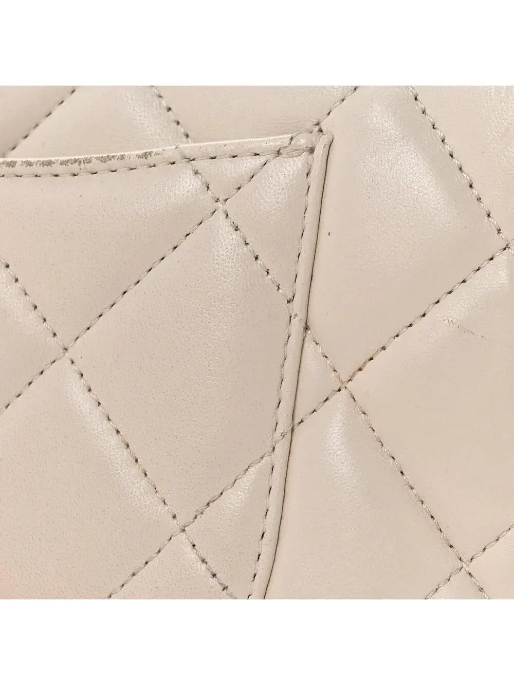 Chanel indulge timeless