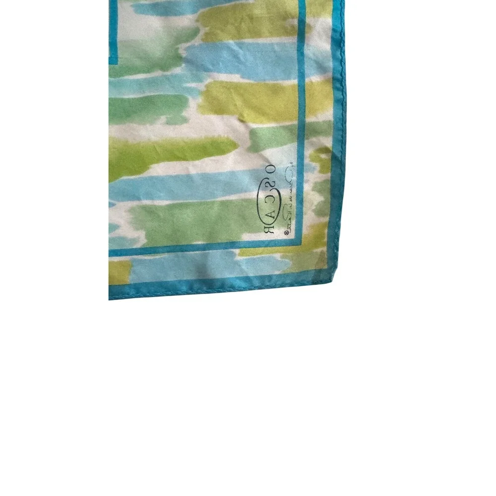 Oscar de la Renta contemporary clean