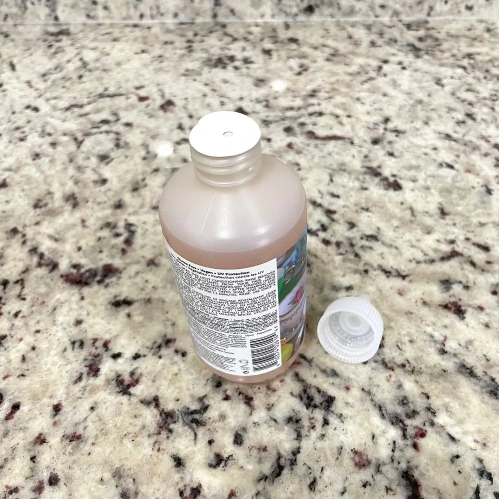 R+Co transparent display