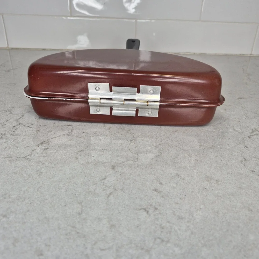 Vintage Kitchen Pride Mirro Folding Omelet Pan Brown Aluminum Double Sided USA