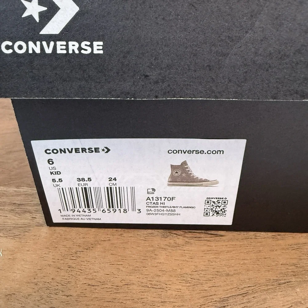Converse size big