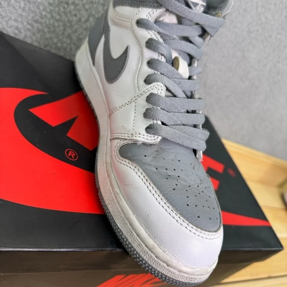 Nike Air Jordan 1‎ Retro High OG GS 2022 Gray White Men's Size 6.5 Sneakers