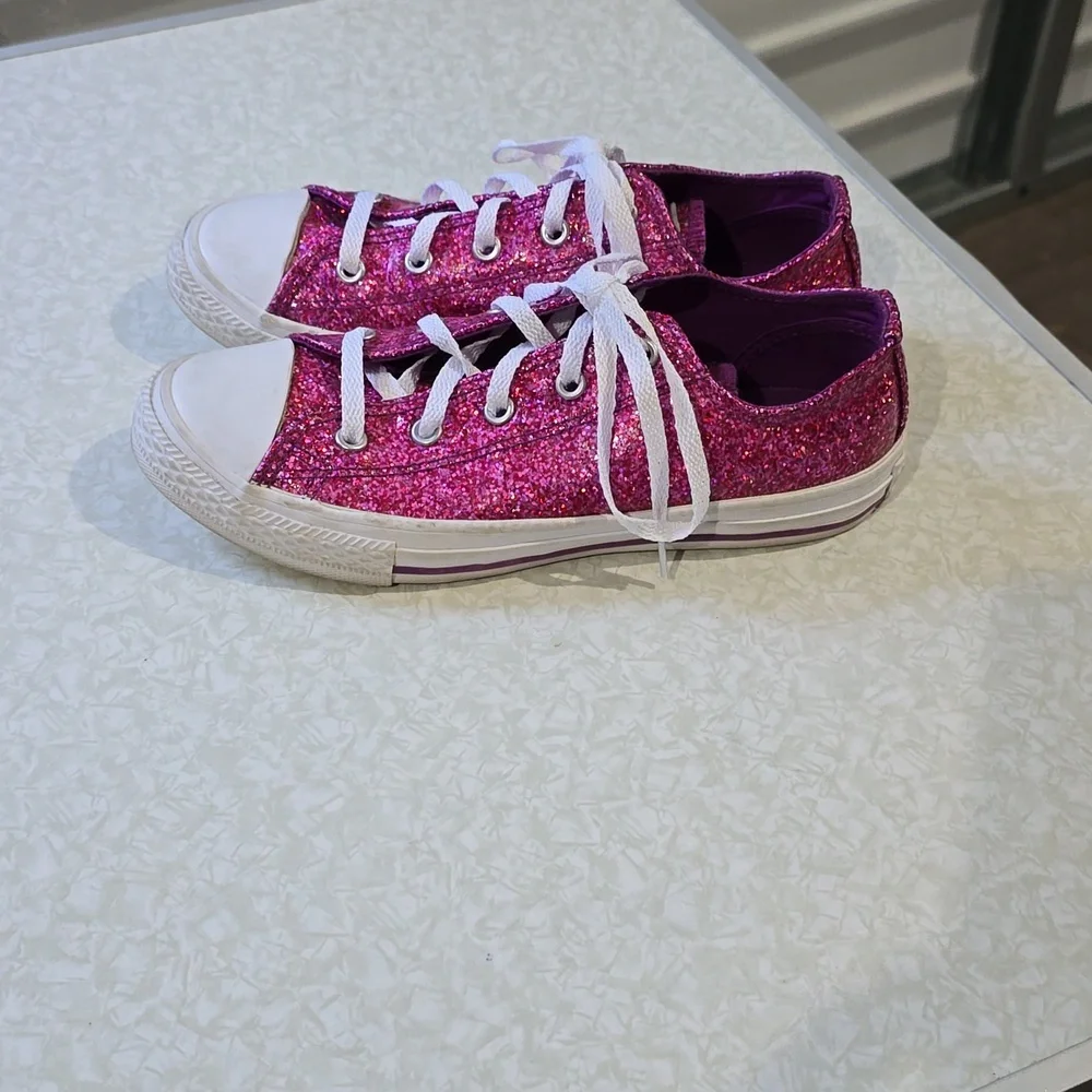 Converse hot pink