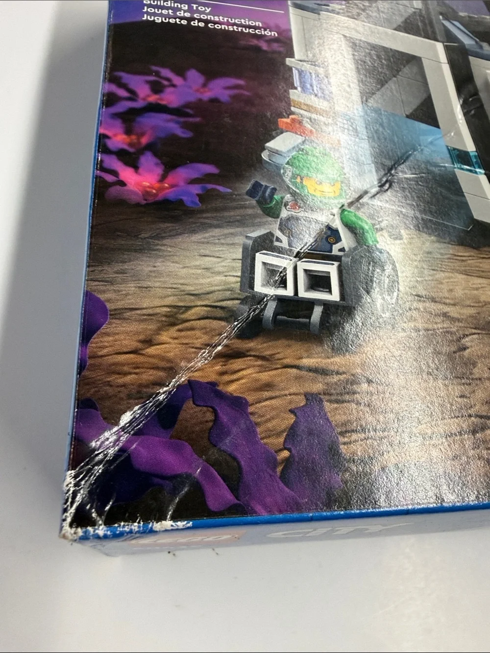 Lego alien imaginative lab